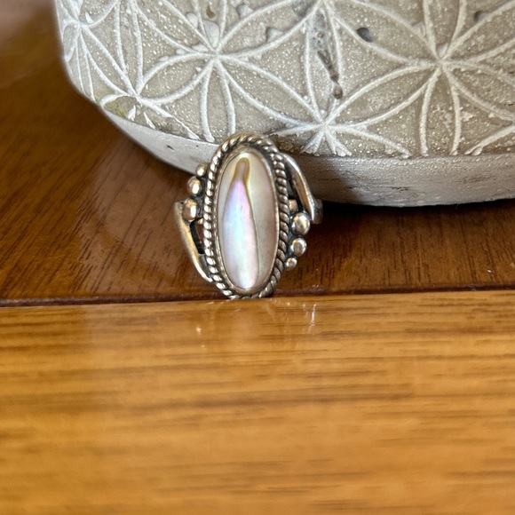 Vintage BELL STERLING Abalone Ring - Picture 3 of 5